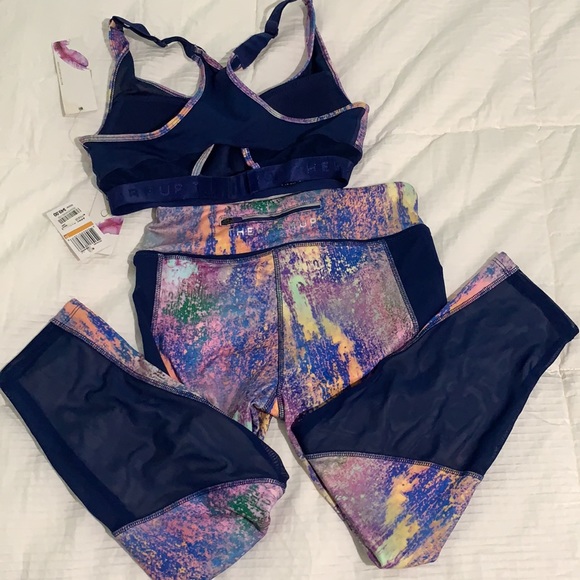 Colorful Workout Set - Picture 2 of 7